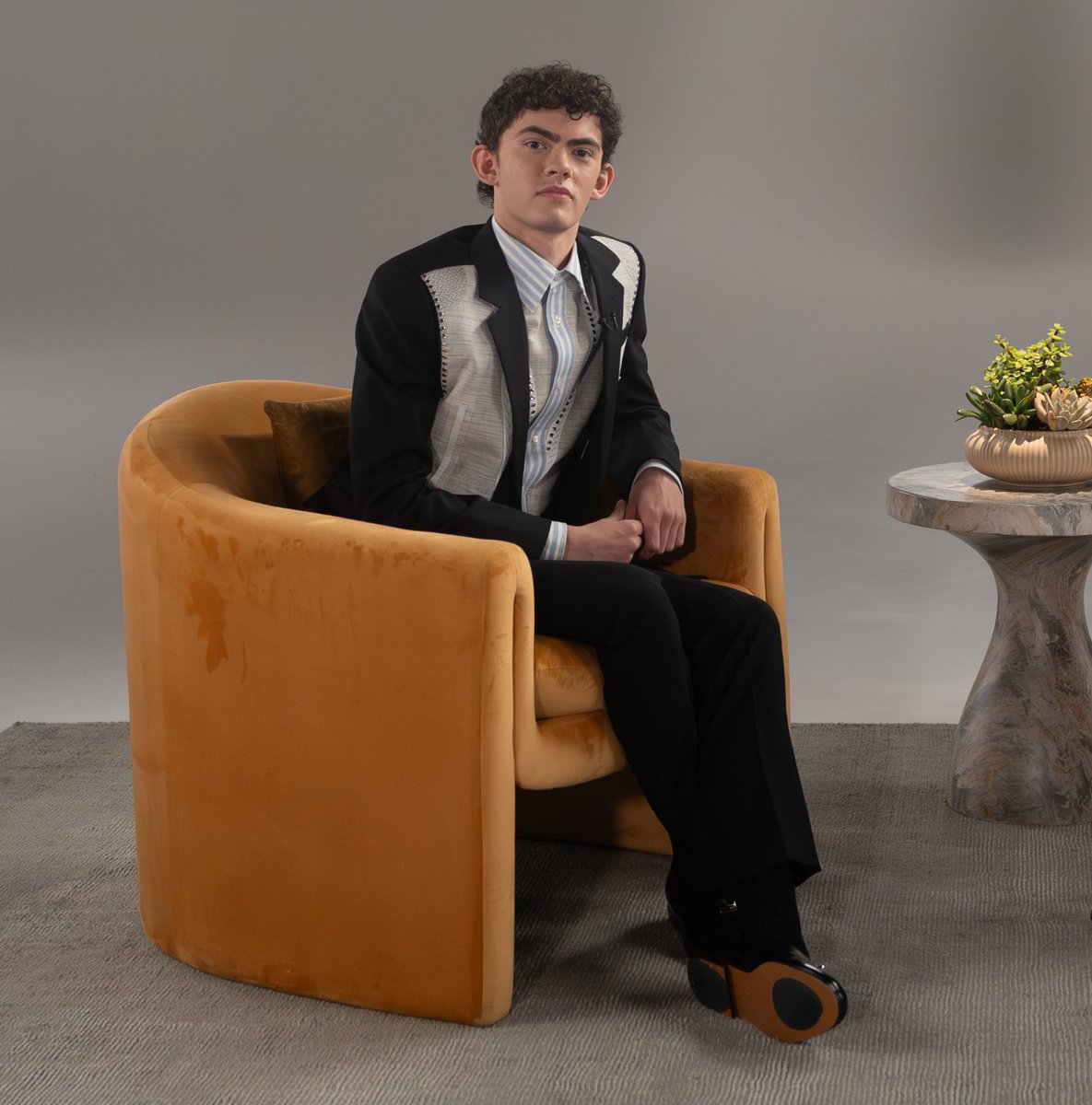 OH JOE’S OUTFIT IS SO GOOD