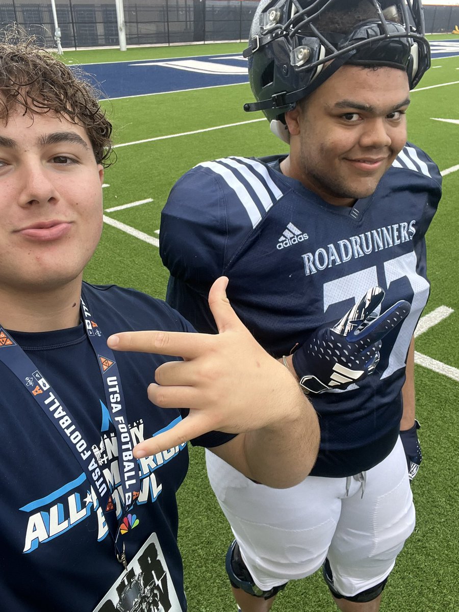RichardSev77's tweet image. I will Adding UTSA to my camp schedule for June 18th, Thank you @KurtTraylor for reaching out, looking forward to seeing you guys again! #AGTG @HunterRittimann @CoachPeterGray
@JButler_210 @JGonzalesJr10 @CoachBarnes91 @RivalsJavi @BDammone @_RL_Martin