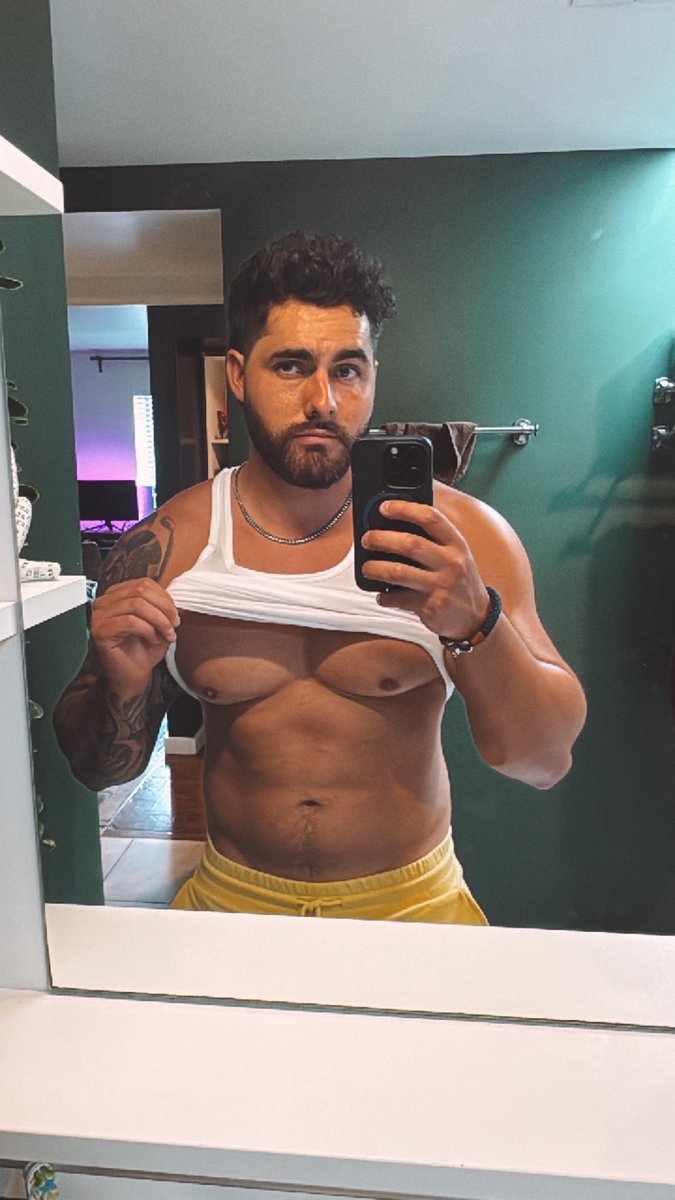 Do you like my bulking belly and titties??