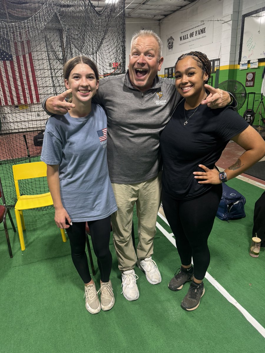 Field of Dreams (@fieldofdreamsoh) on Twitter photo Past & future right here.
<a href="/lanc_softball/">Lancaster Softball</a> ‘24 <a href="/SSmith2024/">Skylar Smith</a> working out with future star, ‘29 stud <a href="/iris_crites/">Iris Crites 2029</a>.
Chucking dimes. Blocking dirt balls and killing rabbits! Past & future right here.
<a href="/lanc_softball/">Lancaster Softball</a> ‘24 <a href="/SSmith2024/">Skylar Smith</a> working out with future star, ‘29 stud <a href="/iris_crites/">Iris Crites 2029</a>.
Chucking dimes. Blocking dirt balls and killing rabbits!
