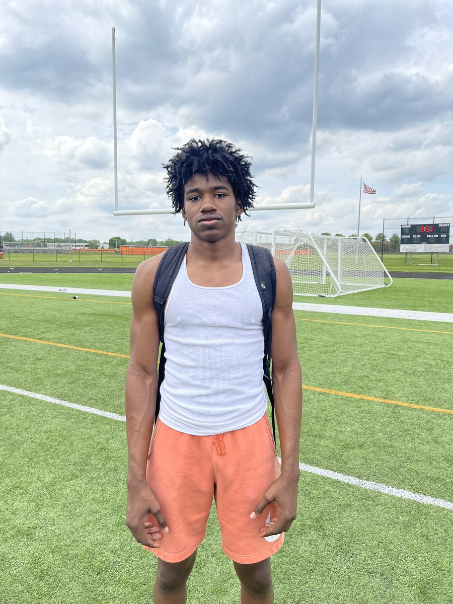 Kalen Desrosiers (@coach_r0zaay) on Twitter photo Ife Emedobi 27β 6β4 220lb DE, (Son of former Northrop and Eastern Michigan Standout Sam Emedobi) posted a 4.58 40yd dash Today. Looking for him to be a problem for us this year Stepping onto the football field for the FIRST TIME IN HIS LIFE!!πͺπ½ Scouts TAP IN!!! <a href="/IfeEmedobi/">Ifeanyi Emedobi</a> Ife Emedobi 27β 6β4 220lb DE, (Son of former Northrop and Eastern Michigan Standout Sam Emedobi) posted a 4.58 40yd dash Today. Looking for him to be a problem for us this year Stepping onto the football field for the FIRST TIME IN HIS LIFE!!πͺπ½ Scouts TAP IN!!! <a href="/IfeEmedobi/">Ifeanyi Emedobi</a>