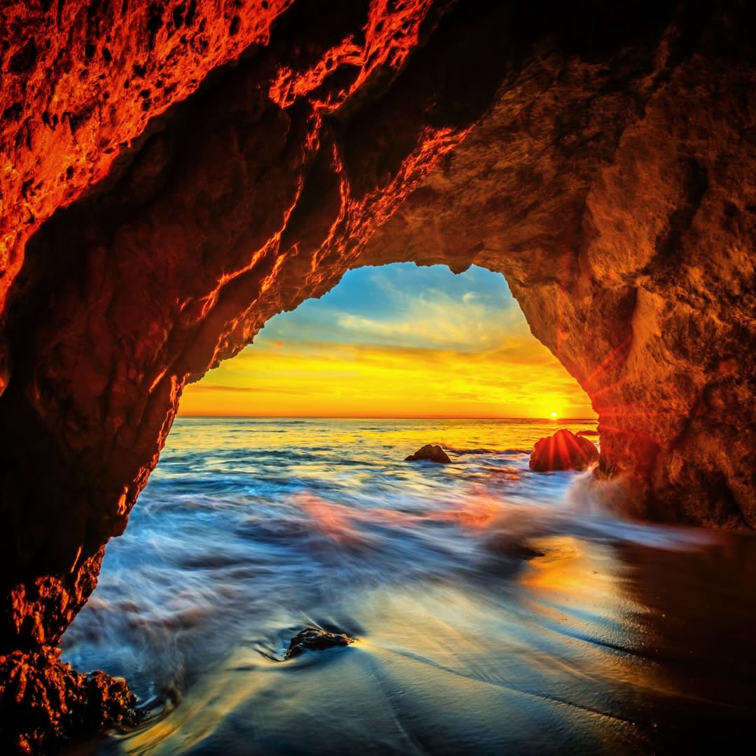 ABC7 Community (@abc7community) on Twitter photo Long exposure shot of El Matador State Beach, Malibu
Photo credits to <a href="/elliotmcgucken/">Dr. Elliot McGucken</a>
Join the Circle of Eyewitnesses! Tag your photos and videos with #abc7eyewitness Long exposure shot of El Matador State Beach, Malibu
Photo credits to <a href="/elliotmcgucken/">Dr. Elliot McGucken</a>
Join the Circle of Eyewitnesses! Tag your photos and videos with #abc7eyewitness