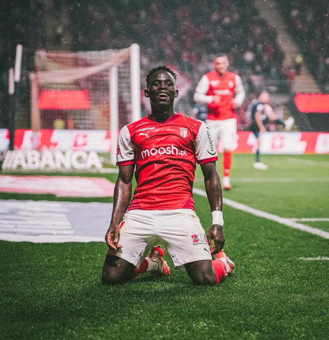 Gonevil's tweet image. Agora é trocar este pelo Bruma.