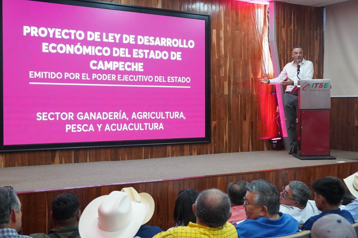 JLavalleMaury's tweet photo. Celebramos con éxito el 2do foro de la nueva Ley de Desarrollo Económico.
Compartimos diversas ideas y propuestas con nuestra gente de #escárcega. ¡Juntos seguimos potenciando nuestra economía! #GobiernoDeTodos #economiaintegral https://t.co/n9G3rF6FBf