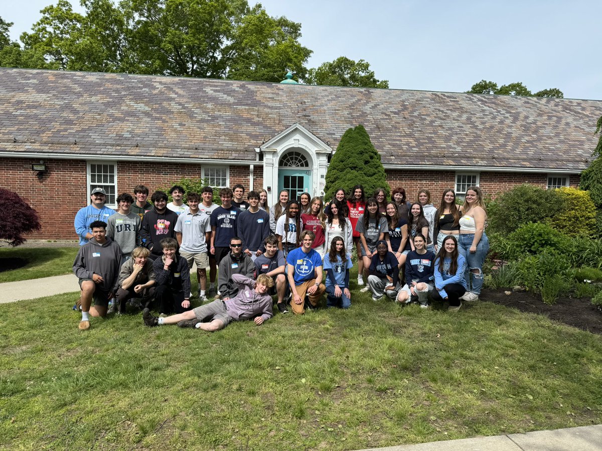 One of my favorite events of the year is the Senior Sendoff. All the former PDES students coming back to where it all started. Congrats class of 2025 <a href="/skhsrebels/">South Kingstown High School</a> <a href="/SKSchoolDept/">South Kingstown School Department</a> <a href="/cmohanskhs/">Christine Mohan</a> <a href="/SKHSRI_Rebels/">SKHS Athletics</a> <a href="/Dr_Borden/">Ryan Borden, Ed.D.</a> <a href="/lzmcguire/">Liz McGuire</a>