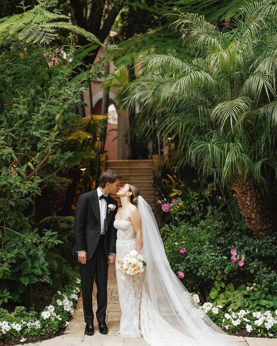 AllyBrooke's tweet image. 5-3-25
ONE FOREVER 
TO THE BEST MOST BEAUTIFUL SPECIAL NIGHT OF OUR WHOLE LIVES 
THAT WE WILL NEVER FORGET