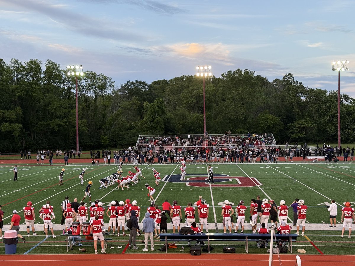 Proud to return for my 7th year behind the mic at the Delco Hero Bowl, a standout tradition showcasing Delaware County’s top high school football talent and community spirit. 🏈🎙 #Delco