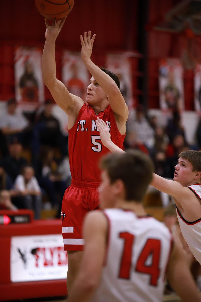 StMaryHoops's tweet image. No excuses not to get better this summer and in our own gym!  

Get signed up Connor.  Spots are limited. #SummerSkills