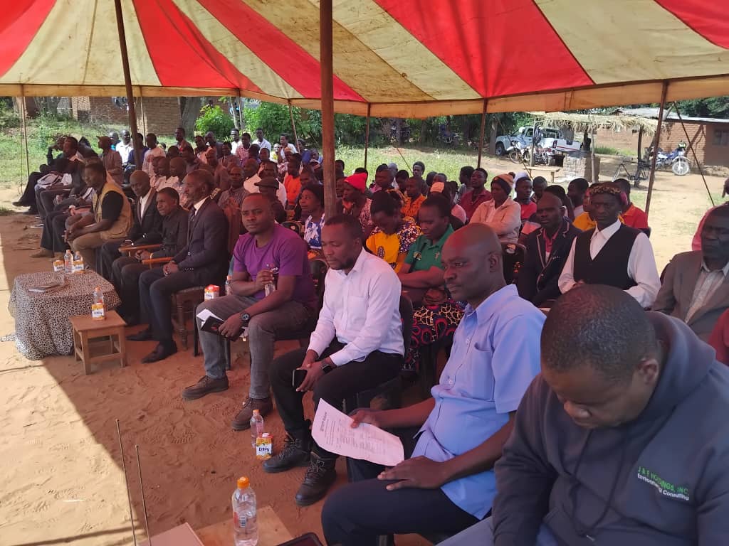 TAPP_MALAWI's tweet photo. 🌱 TAPP's Nutrition Fairs in Dowa &amp; Chibvala EPAs are empowering communities! We're promoting the consumption of 6 food groups using locally available foods. Showcasing dietary diversity, sustainable practices &amp; paths to healthier futures. #Nutrition #MW https://t.co/pq0Z7Nk0pv https://t.co/ThPMRxgqCP