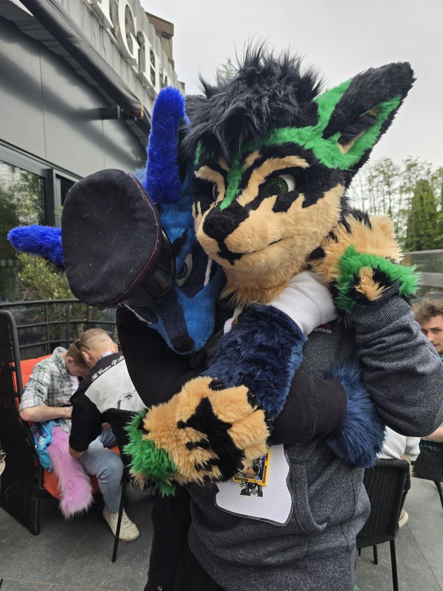 Can't wait for next year, perhaps even with more pictures then. But for now this will be it. Here is some cuddle time with <a href="/lolRexSuit/">LolTotallyNotRex Suit</a> and <a href="/KilobyteFox/">Memory Leak</a> x3

#Rexouium #Fursuiting #Fursuit #confuzzled2025 #cfz2025