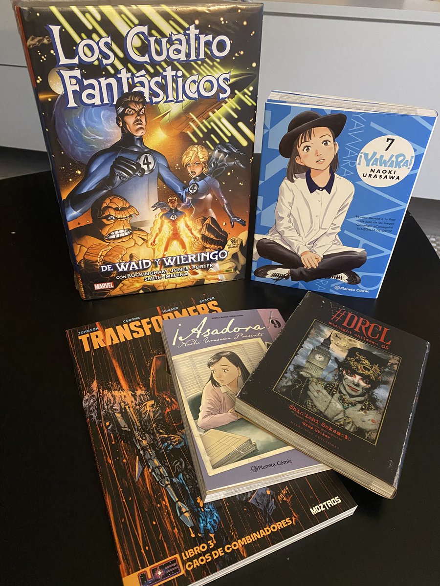 Batto_RP2's tweet photo. Las compras de hoy en @ImpactGame_es
Un poco de todo: los 4F que recomendó el otro día @Loulogio_Pi con @el_yuste_, mi ración de @urasawa_naoki, los #Transformers de @danielwarrenart que lo molan todo y (al fin!) un nuevo tomo de #DRLC del genial @14MOUNTAIN https://t.co/WArgWbNEi4