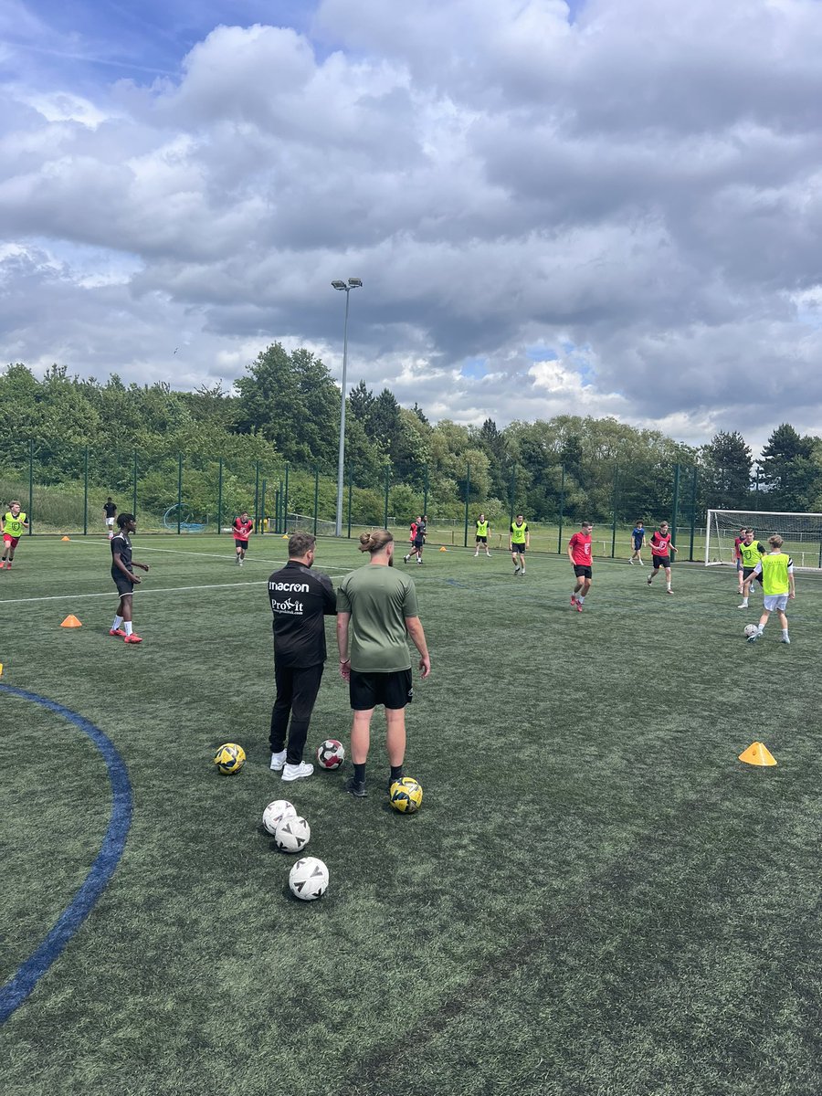 Christianlipman's tweet photo. Great to get the first of our U19 trials underway today! 

@tilburyfc 🤝 @WeAreTheFC https://t.co/OjsrV58RXi