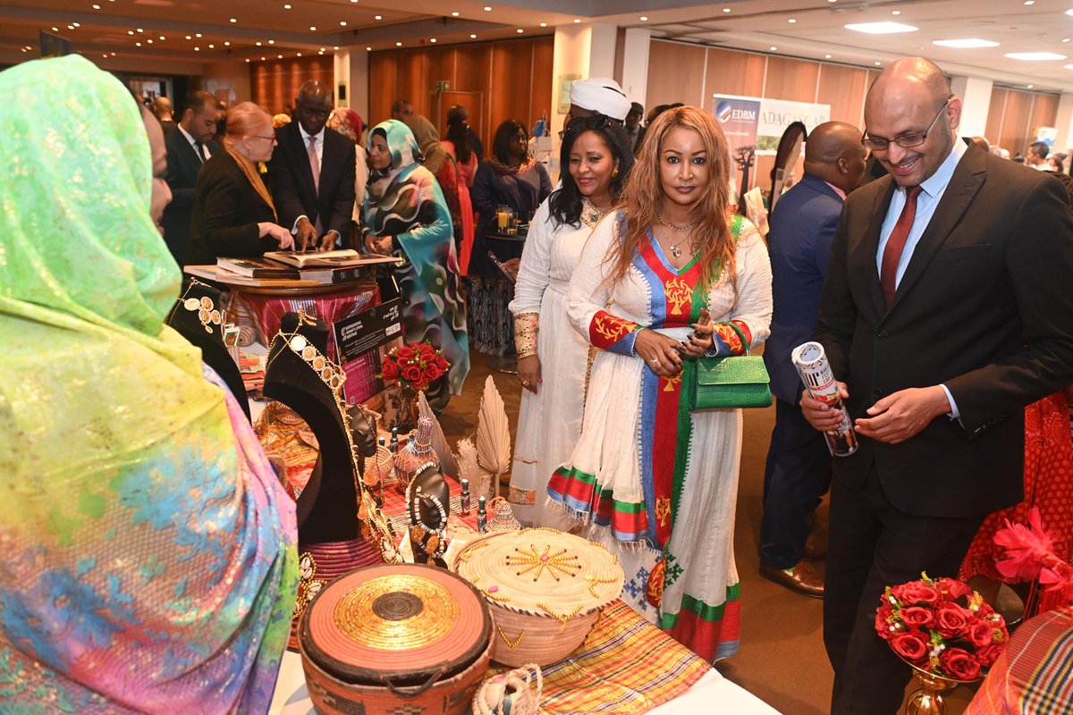 ytmn2's tweet photo. Eritrean singer Helen Meles represented the DiscoverEritrea booth on Africa Day in London this year. Known for her significant contributions to music, Helen Meles is a celebrated Eritrean artist who has received numerous prestigious awards, including the title of Best Female Artist in the country. She is passionate about innovating within music genres by blending international rhythms with traditional Eritrean and African sounds, aiming to create a distinctive style known as Eri-rhythm that encapsulates her cultural heritage. #AfricaDayUK2025
