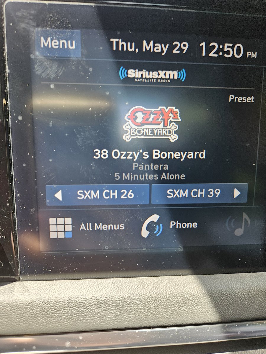 Pantera 

5 Minutes Alone
