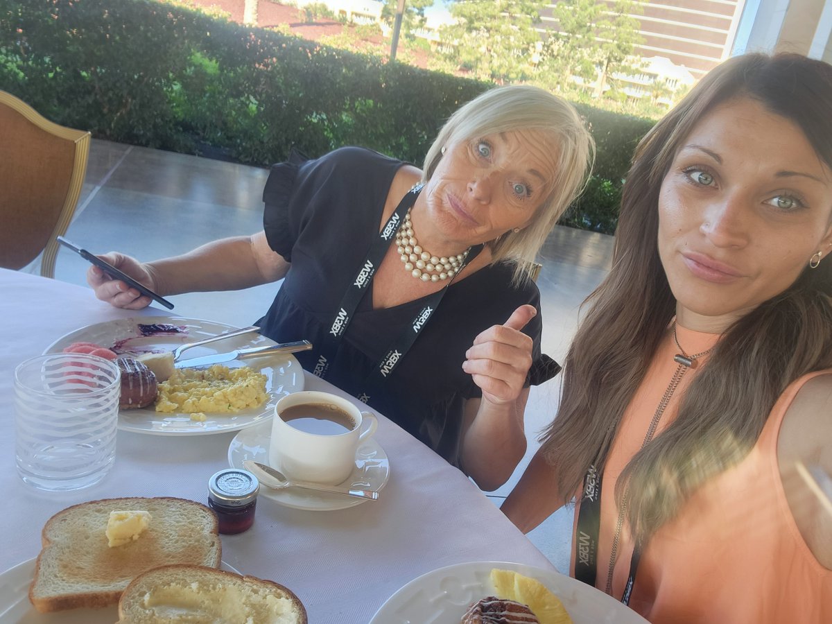 Katie and Molly tweet media