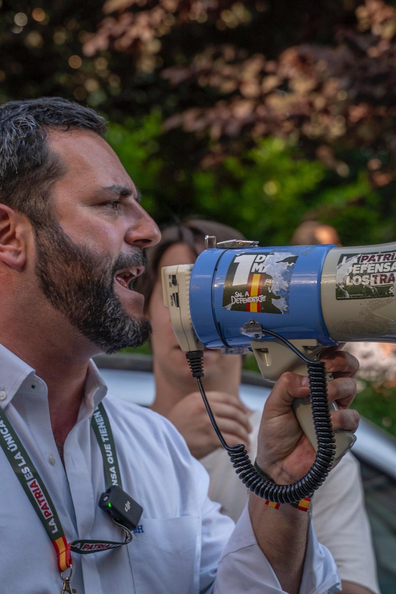 Jordi de la Fuente (@jordidelafuente) on Twitter photo Donde <a href="/solidaridad_esp/">Sindicato Solidaridad 🇪🇸</a> debía estar: con los vecinos de Parque de las Avenidas que no quieren ni hostel, ni MENAs, ni desinformación.
¡Que den la cara esos políticos que gobiernan! 🫵🏻 Donde <a href="/solidaridad_esp/">Sindicato Solidaridad 🇪🇸</a> debía estar: con los vecinos de Parque de las Avenidas que no quieren ni hostel, ni MENAs, ni desinformación.
¡Que den la cara esos políticos que gobiernan! 🫵🏻