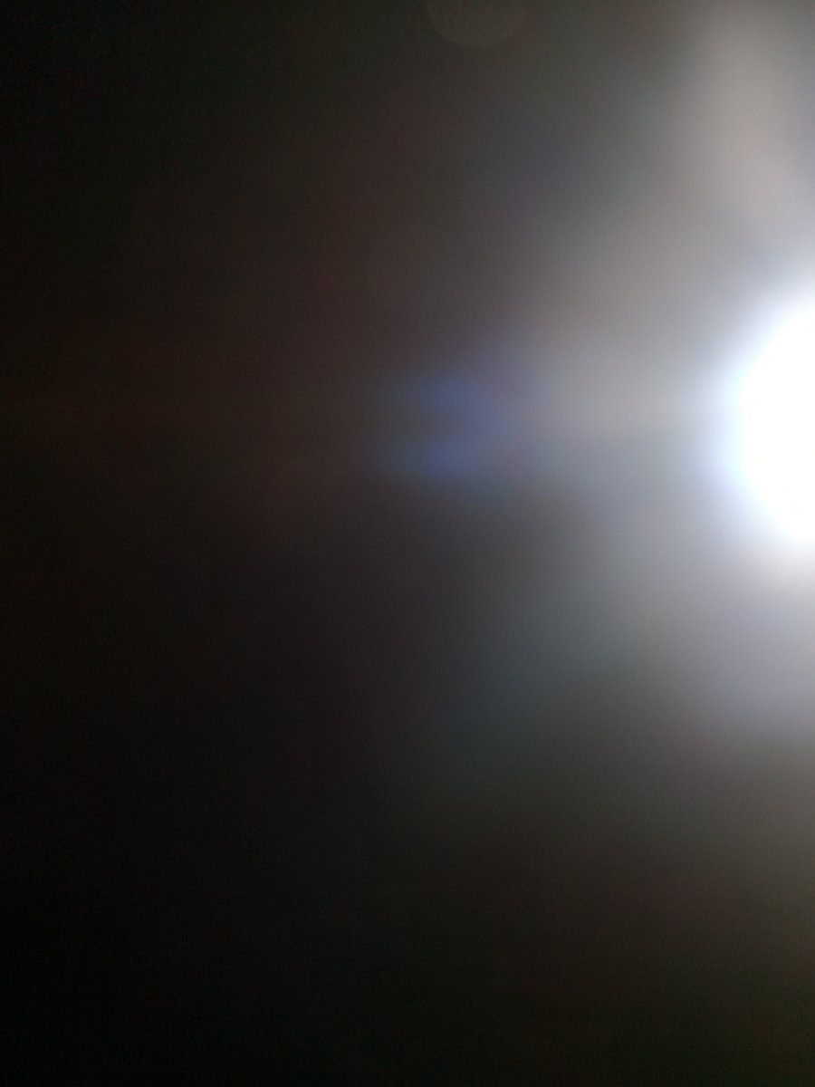 TanoThor's tweet photo. Il buio è sempre buio sino a quando un luce prenderà la scena.
Sarà in tale circostanza che la tua mente vincerà e semplicemente è soltanto allora che potremmo pensare che la nostra vita è meravigliosa e che nessuno potra mai pensare di spegnere. https://t.co/yAjZGjovcX