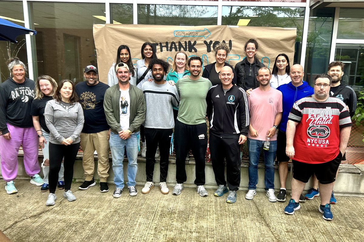 Thank you very much to all of the amazing Coaches <a href="/fmssarrows/">Fletcher's Meadow S.S.</a> who volunteer in our incredible extracurricular <a href="/FMSSathletics/">𝔽𝕄𝕊𝕊 𝔸𝕣𝕣𝕠𝕨𝕤 𝔸𝕥𝕙𝕝𝕖𝕥𝕚𝕔𝕤</a> programs! They are a big part of the sense of belonging in our school community and make a big impact for our students! <a href="/NadineDeerr/">Nadine Deerr</a> <a href="/PeelSchools/">Peel District School Board</a> 🚨🏆🩵👏🏽