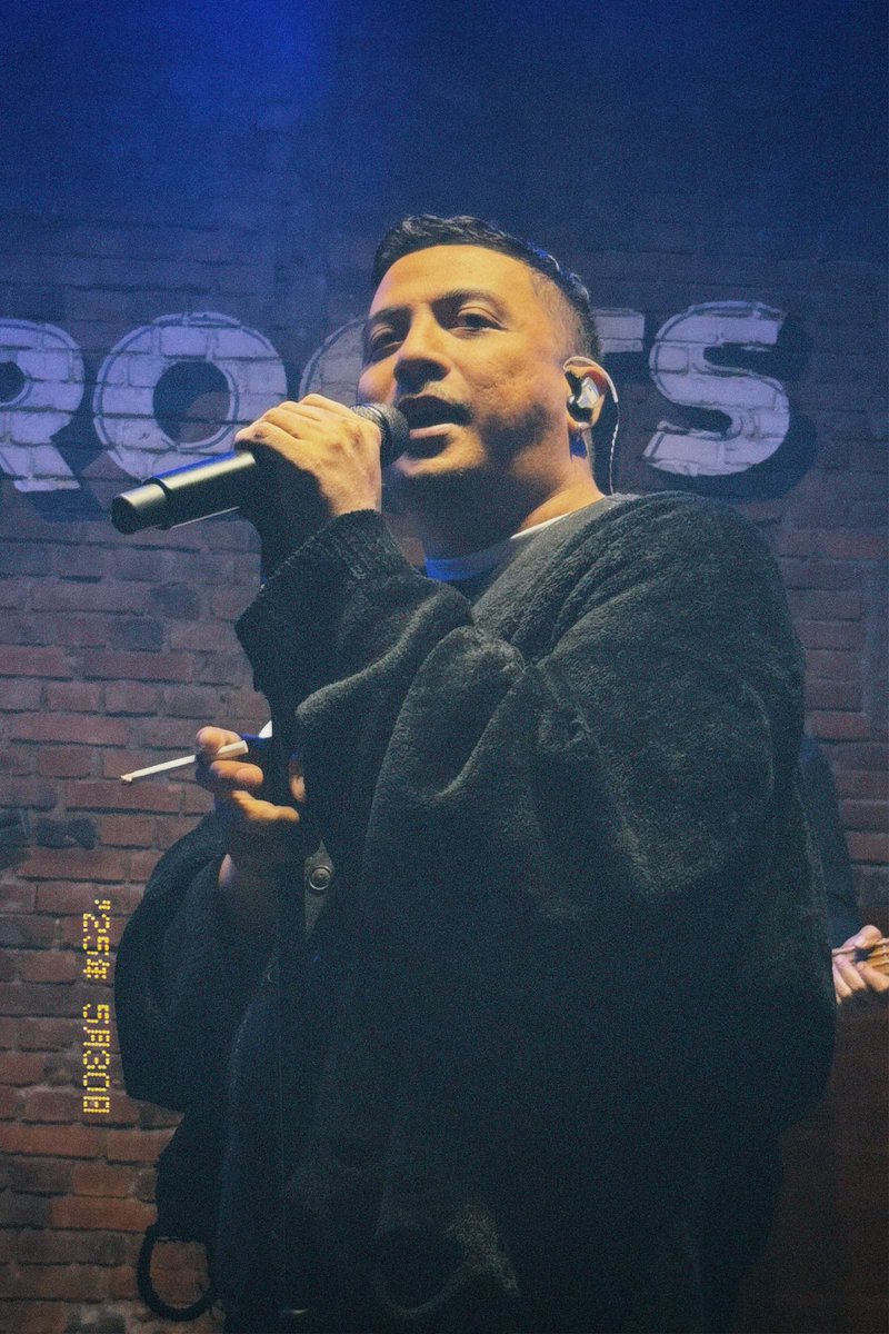 nungguin 4 jam ampe masuk angin tp kebayarlahhh terpangpang didepan mataku