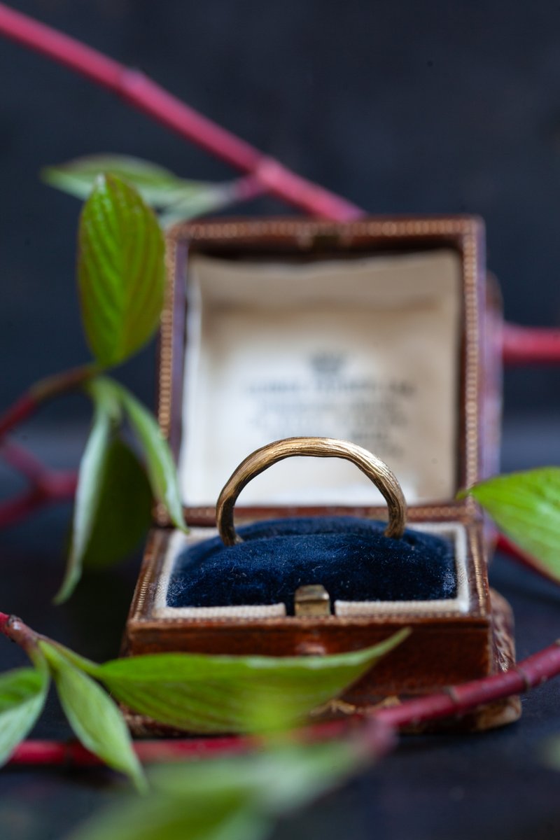 Catherine Hills (@chillsjewellery) on Twitter photo I’d like you to meet my new Bark stacking ring. I wanted to create an understated ring that was unusual and unique.
#shopthepantiles
#bespokejewellery I’d like you to meet my new Bark stacking ring. I wanted to create an understated ring that was unusual and unique.
#shopthepantiles
#bespokejewellery