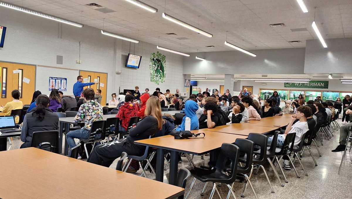 #TBT to when WSPS health and safety experts Shawn Chadwick visited W.F. Herman Academy Secondary School in Windsor during Health And Safety Week.

👨‍🏫 Shawn delivered our Health &amp; Safety Awareness Program (HSAP) to approximately 150 grade 11 and 12 #students 
🔹 educating them on