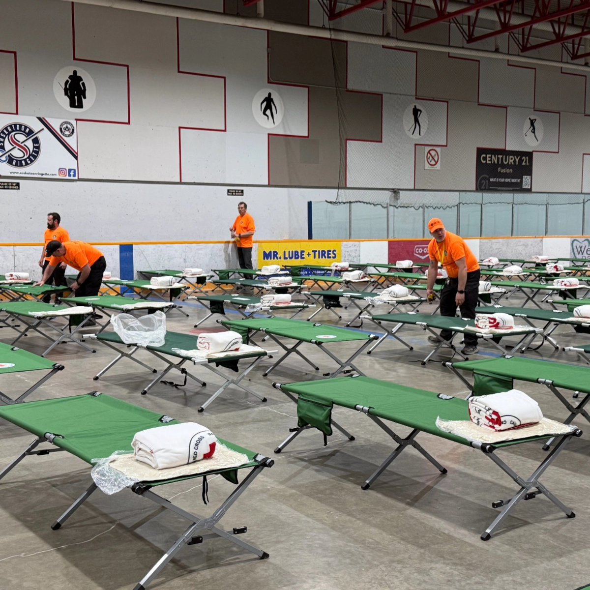 WILDFIRE RESPONSE | SASK
Wildfire risk remains high across SK. <a href="/SearchNRescueSK/">SARSAV</a>  GSAR teams were activated to support @RedCrossCanada evac efforts. Thank you to volunteers on standby, ready to respond when called.
🔥 Updates: saskpublicsafety.ca/emergencies-an…

#EmergencyResponse #Wildfire