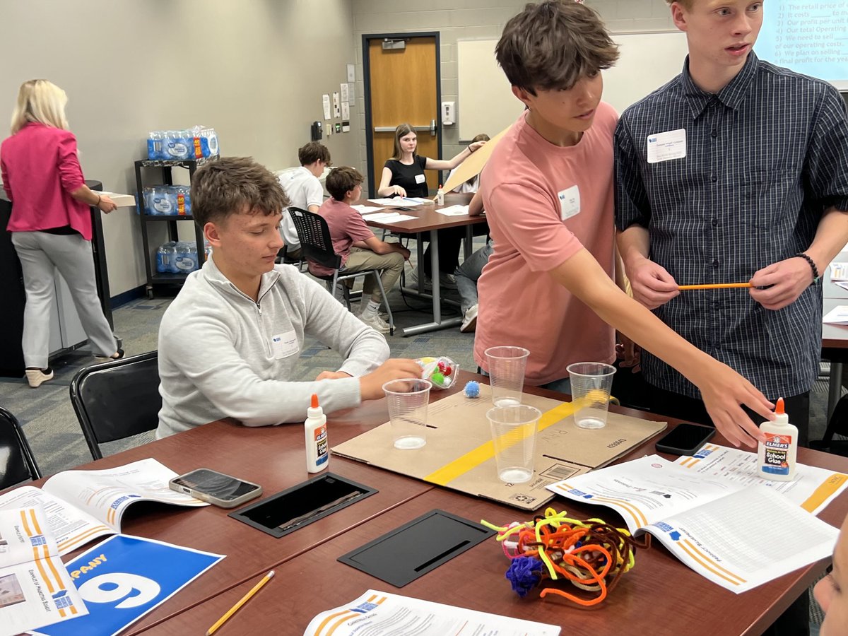 BahnsonNBTeach's tweet photo. Introduction to Business students participated in “Mini Business World” today. They invented and created some prototypes of their products while completing both a financial and marketing plan. Lastly, they had to pitch it, enjoy the pics from today’s field trip! #sdnblearns https://t.co/oQOlnrHK7k