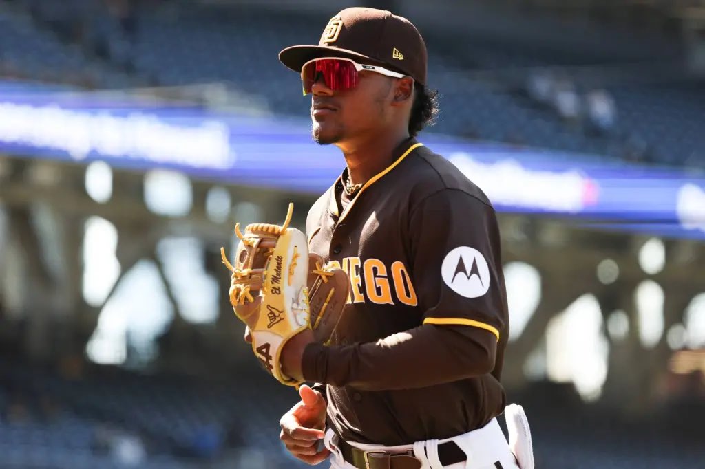 Ceej (@cjwalters4242) on Twitter photo BREAKING - #Padres top prospect, SS Leodalis De Vries, expected to make his debut vs. Pittsburgh on Friday, per <a href="/sdutKevinAcee/">Kevin Acee</a> BREAKING - #Padres top prospect, SS Leodalis De Vries, expected to make his debut vs. Pittsburgh on Friday, per <a href="/sdutKevinAcee/">Kevin Acee</a>