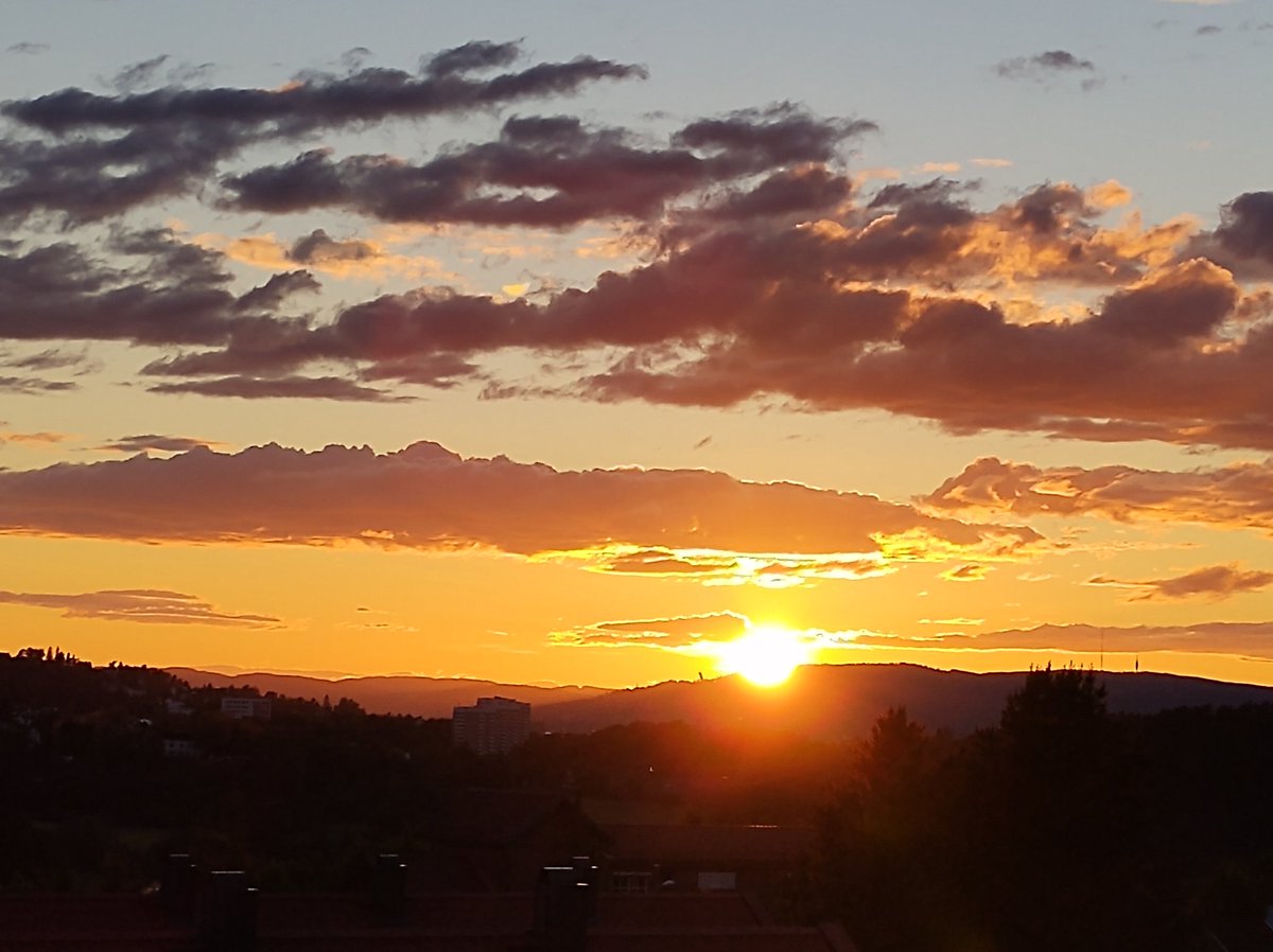 And thus ends another day of May... 😀