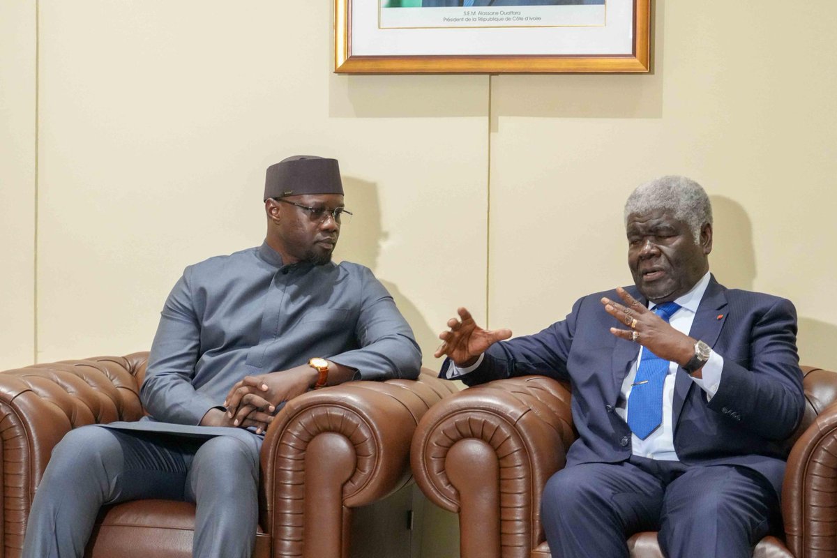 #PrimatureSN: Le Premier ministre, Ousmane SONKO, est arrivé ce jeudi 29 mai en Côte d’Ivoire pour une visite de travail et d’amitié de trois jours.  A son arrivée à l’aéroport international Houphouët-Boigny d’Abidjan, il a été accueilli par son homologue ivoirien, le Premier