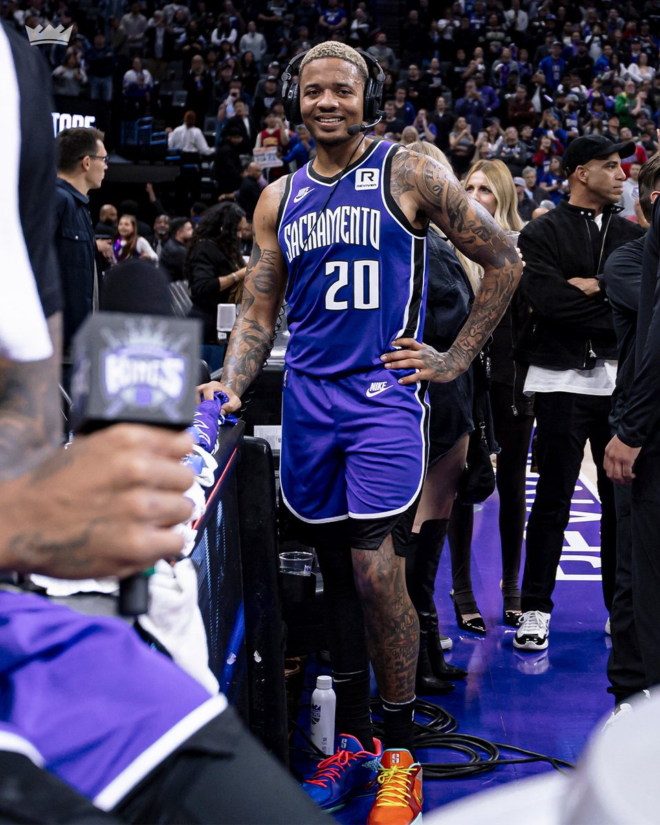 drop a 👑 to wish Markelle Fultz a happy birthday! 🎈