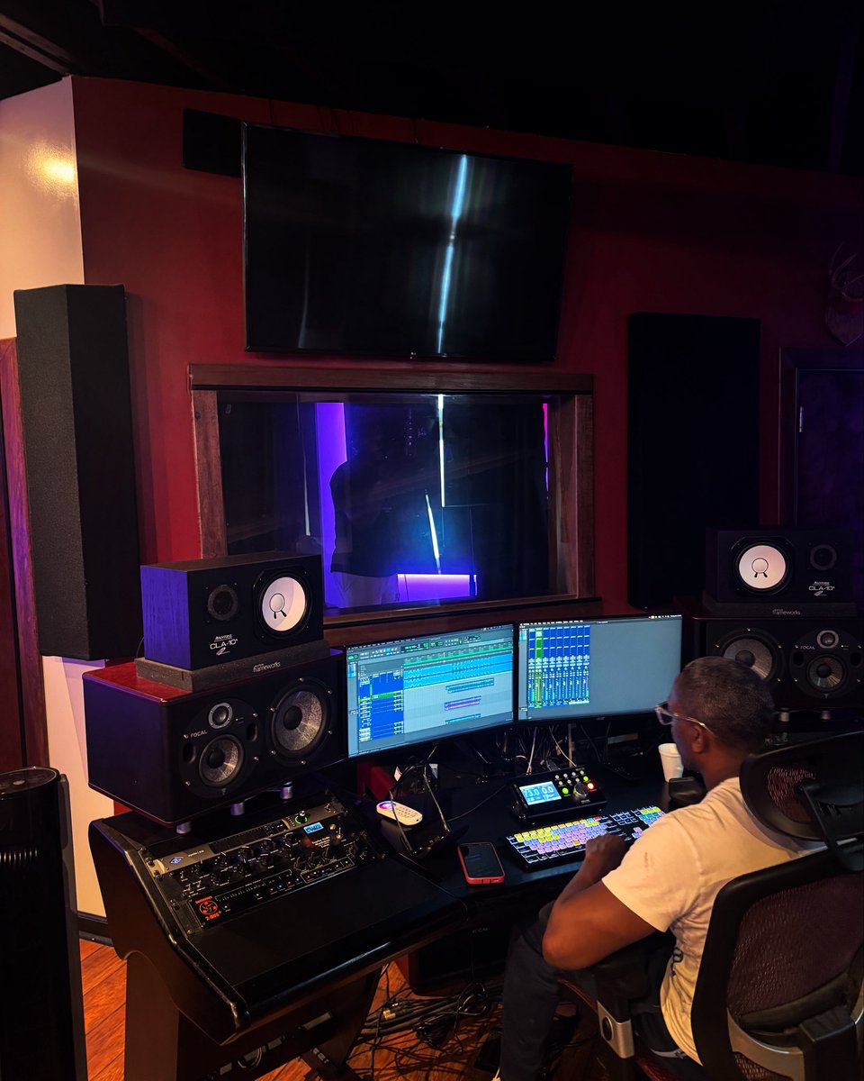 Studio day #2! 🎙️