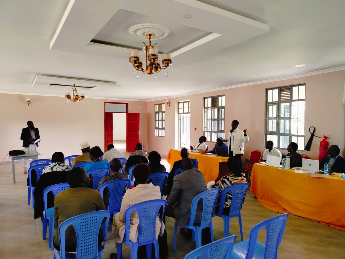 Kellybizz_1's tweet photo. #EndAidsinchildren
Today I was privileged to join West pokot County, High Level advocacy, HIV and TB meeting, where it brought on board County government, various stakeholders and partners in Adressing pressing issue of HIV /TB programming in the county
@NEPHAKKENYA
@ampathkenya https://t.co/8V3fQ6He43
