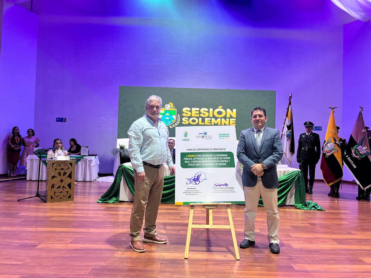 hidroabanico's tweet photo. Hemos donado al Municipio de Morona dos drones de última tecnología. Estas herramientas permitirán realizar patrullajes aéreos en tiempo real, reforzar la seguridad pública y actuar con mayor rapidez ante situaciones de riesgo. 

#Hidroabanico #Macas #EnergíaQueAporta https://t.co/uESLzisgrM