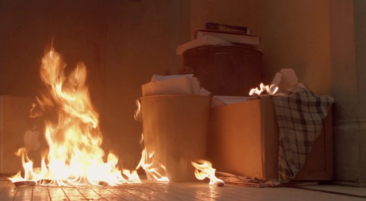 Final_Updatess's tweet image. “Shit i’m Lucky…” #FinalDestination2