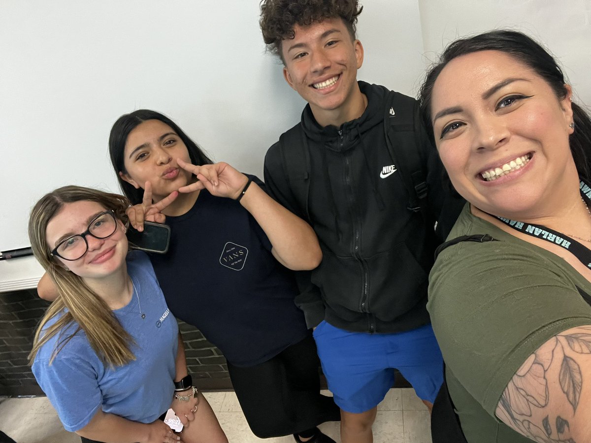 the_spookyteach's tweet image. (4) Closing out year 9 with some of the best kids I’ve ever had the pleasure of teaching! I hope you all have the best summer and I’ll see you next school year! #hawks #hawkYeah #outforsummer #bestofthebest