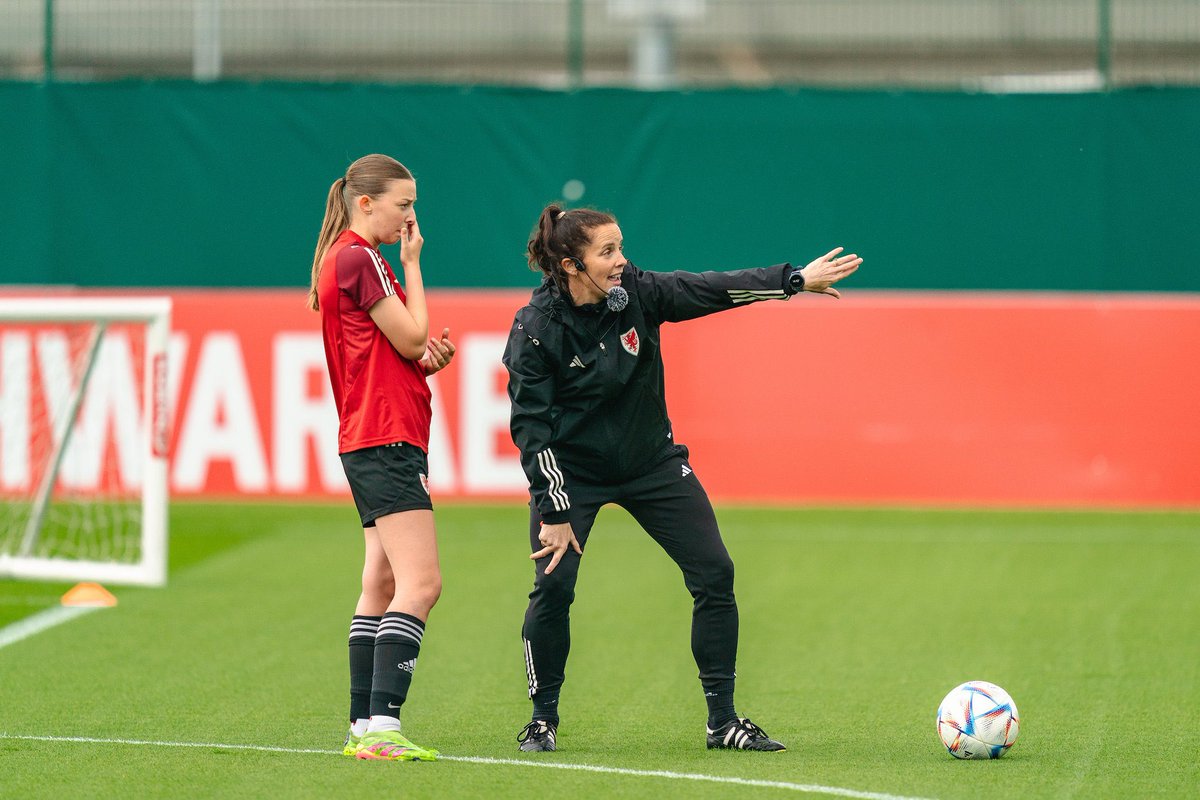 Dafydd Evans (@1dafyddevans) on Twitter photo Always a fantastic experience to attend the <a href="/FAWCoachEd/">β½οΈ FAW Coaching</a> π΄σ §σ ’σ ·σ ¬σ ³σ Ώ Coaching Conference for revalidation and development.
The conference π΄σ §σ ’σ ·σ ¬σ ³σ Ώ π continues to grow and strengthen each year. π
#togetherstronger
#wales #cymru Always a fantastic experience to attend the <a href="/FAWCoachEd/">β½οΈ FAW Coaching</a> π΄σ §σ ’σ ·σ ¬σ ³σ Ώ Coaching Conference for revalidation and development.
The conference π΄σ §σ ’σ ·σ ¬σ ³σ Ώ π continues to grow and strengthen each year. π
#togetherstronger
#wales #cymru