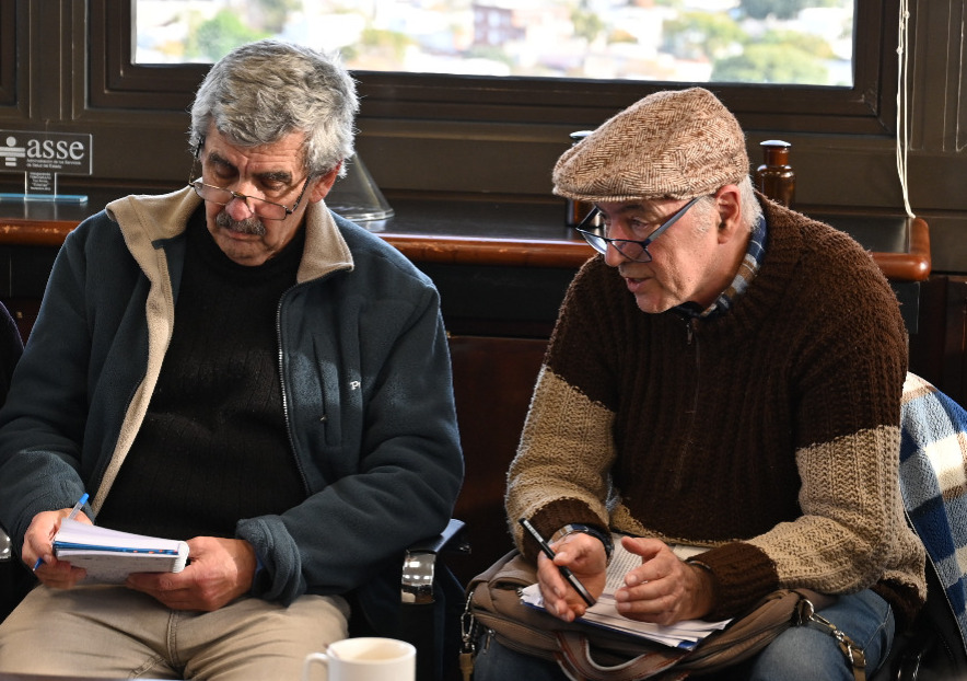 🫱🏾‍🫲🏽El Directorio de ASSE se reunió con los representantes de organizaciones de usuarios de ASSE, integrantes del Frente Social de Salud Uruguay, para avanzar en la integración del representante de los usuarios en el Directorio.