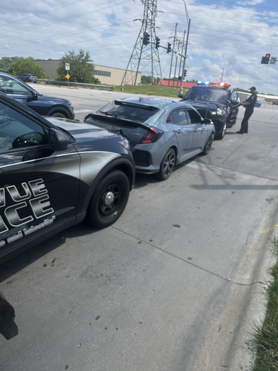 Ofc. Andrew Monay (@ofcmonay) on Twitter photo We are currently out with a wanted individual. He is detained at this time. <a href="/BellevuePolice/">Bellevue Police</a> We are currently out with a wanted individual. He is detained at this time. <a href="/BellevuePolice/">Bellevue Police</a>