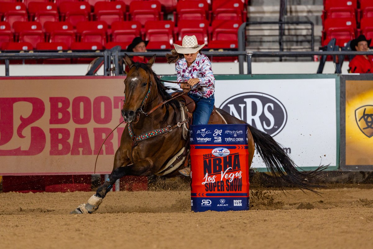Get ready for heart-pounding barrel racing at the Arena! 🐎🎉

Join us May 29 - June 1 for the NBHA Las Vegas Super Show starting at 8 am each day. Don't forget about all the shopping on the concourse as well.

For more info, visit bit.ly/2yqRtOA!