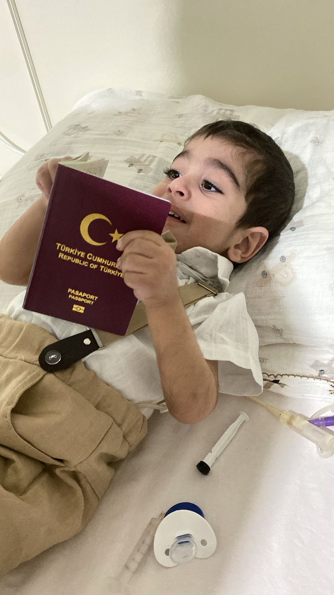 O pasaport sadece bir belge değil, bir hayat bileti...
Bir çocuğun umudu senin infakında saklı olabilir.

Yusuf İçin #SonSaatler