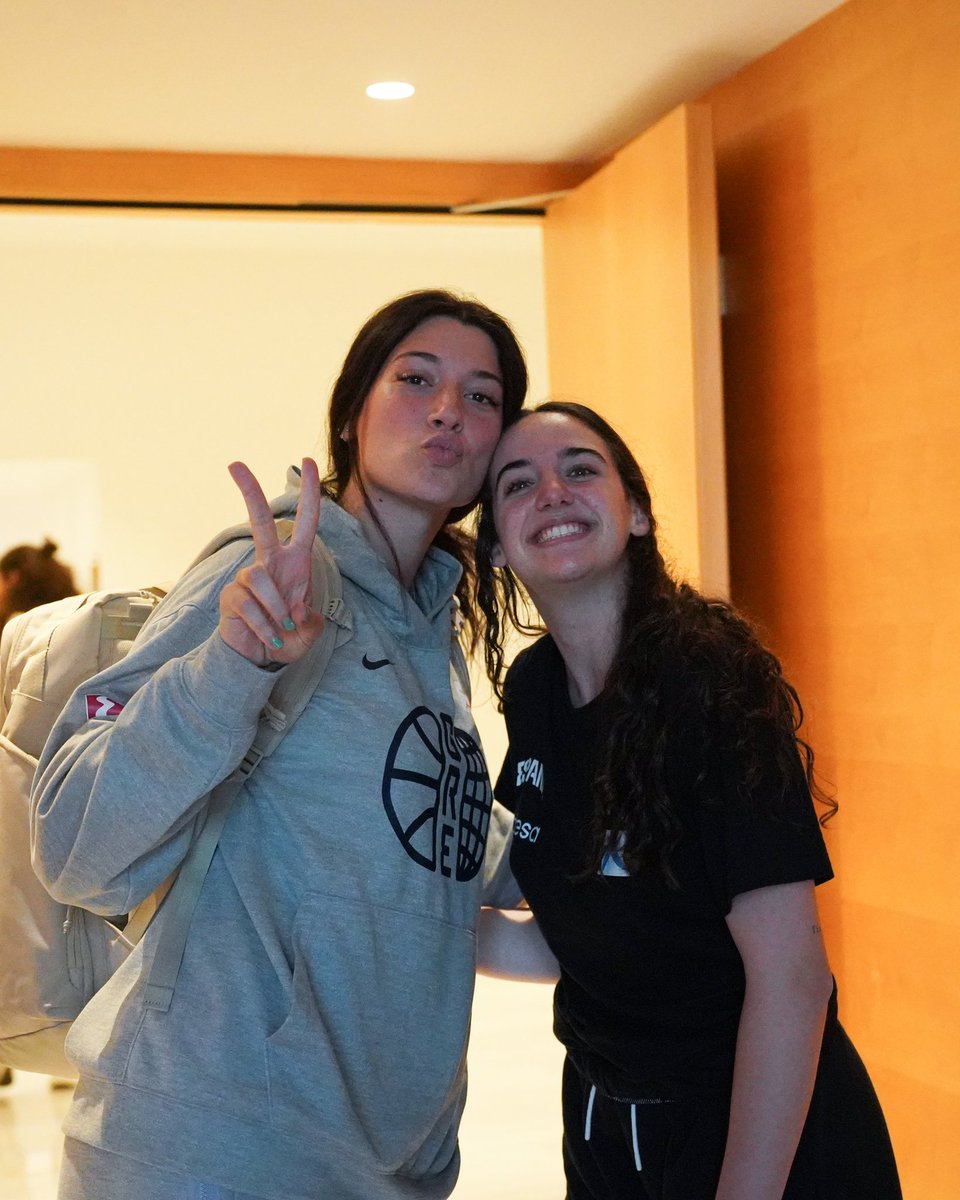 🛬🇪🇦

#HellasBasketball 🇬🇷🏀
#DareToDream #MAZI
#EuroBasketWomen