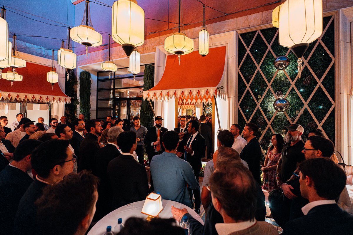 Threw an epic event <a href="/TheBitcoinConf/">The Bitcoin Conference</a> with @davidbailey <a href="/paoloardoino/">Paolo Ardoino 🤖</a> and <a href="/chrispavlovski/">Chris Pavlovski 🏴‍☠️</a>.