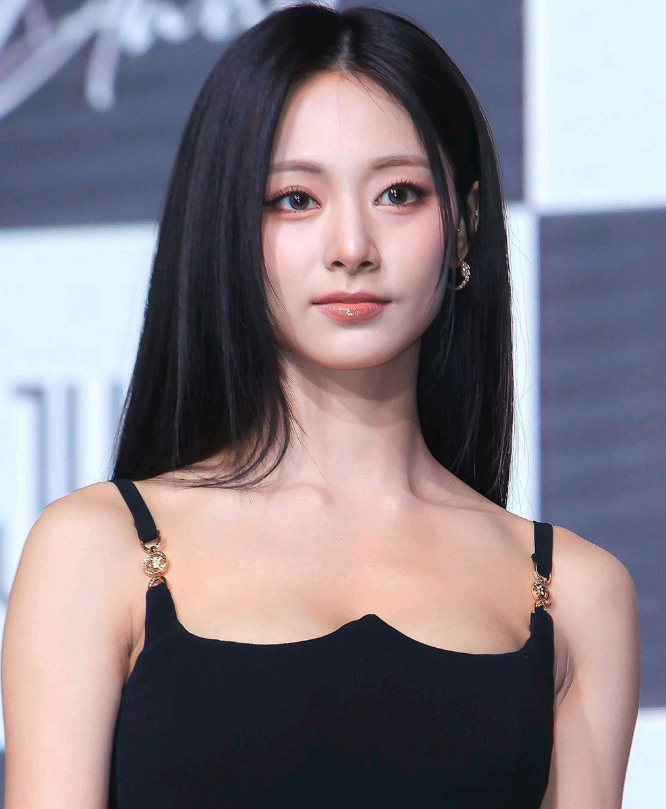 AboutMusicYT's tweet photo. Happy 26th birthday to the amazing Tzuyu of TWICE! https://t.co/1d4jkr1rVB