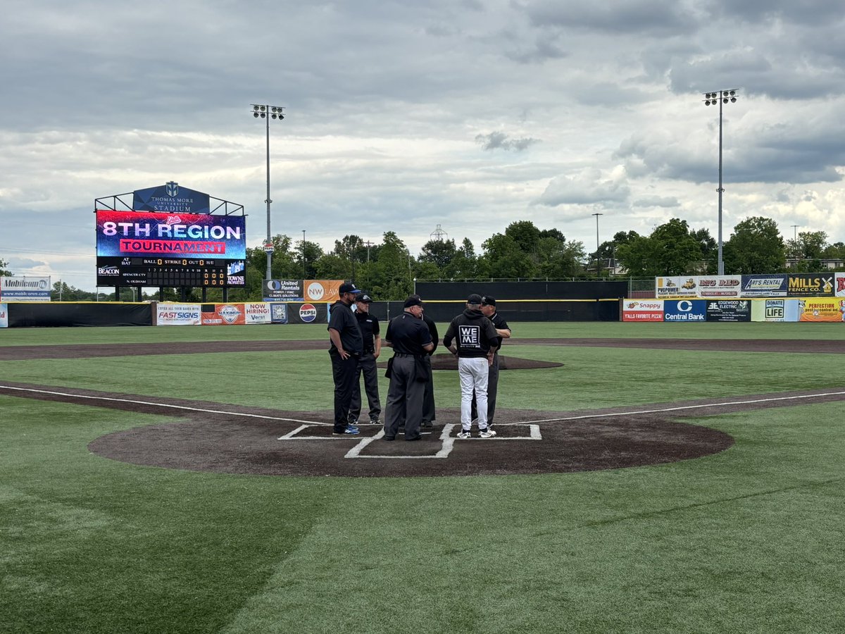 Prep Baseball Kentucky (@prepbaseballky) on Twitter photo Good afternoon from Thomas More Stadium as we have two big time matchups coming at you tonight!
Getting ready to begin our 8th Region Championship between North Oldham <a href="/NOHSbsb/">NOHS Baseball</a> and Spencer County <a href="/SpencerCoBSBL/">Spencer County Baseball</a>, should be a gritty matchup between two talented squads with a trip Good afternoon from Thomas More Stadium as we have two big time matchups coming at you tonight!
Getting ready to begin our 8th Region Championship between North Oldham <a href="/NOHSbsb/">NOHS Baseball</a> and Spencer County <a href="/SpencerCoBSBL/">Spencer County Baseball</a>, should be a gritty matchup between two talented squads with a trip