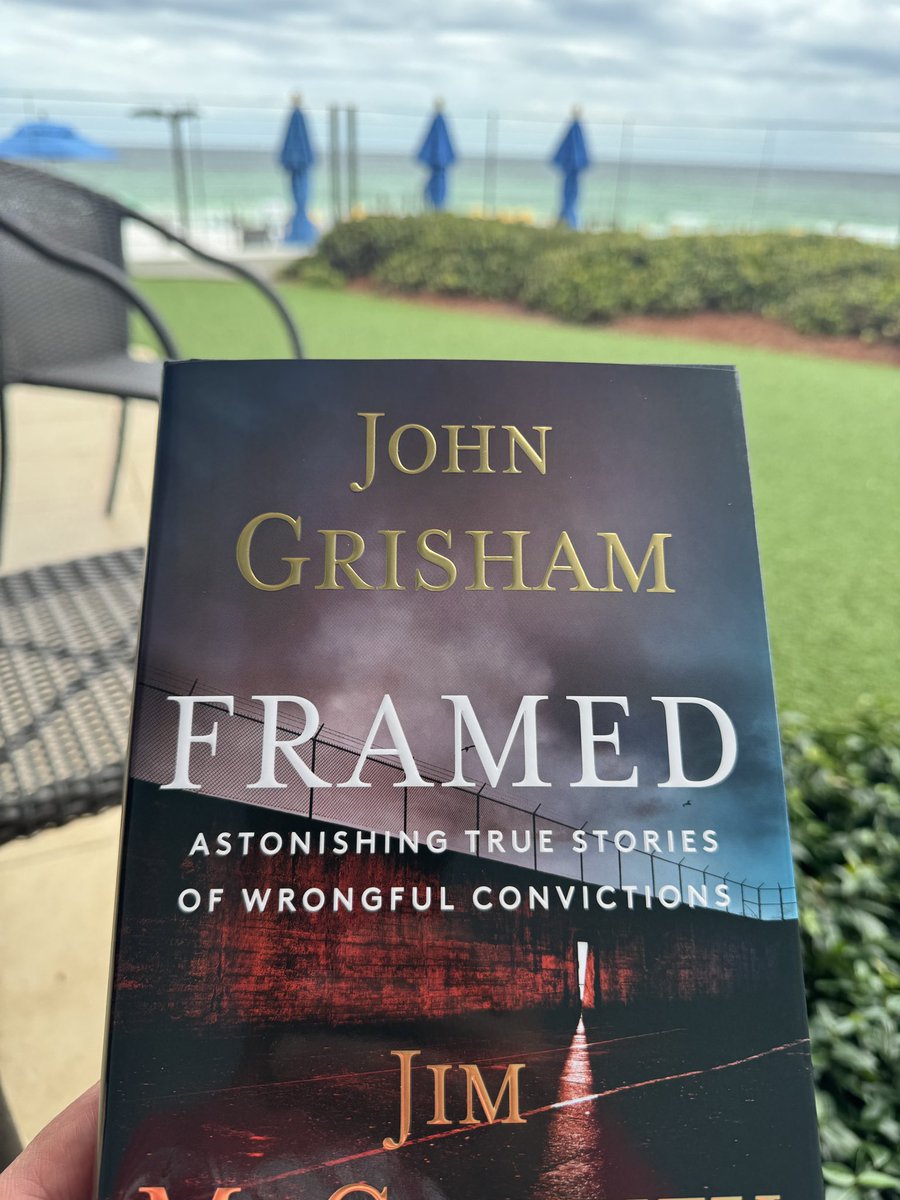 herbvincent's tweet image. Continuing an annual tradition that represents the beginning of my summer: after the final press conference of the @SEC Spring Meetings, I start reading whatever book @JohnGrisham last published. Buy it in October, read it in May.