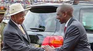 EstonKwach's tweet image. Why are Ruto and Museveni suddenly making public apologies on the same day?
Is it some ritual or what is going on? 🤔🇺🇬🇰🇪