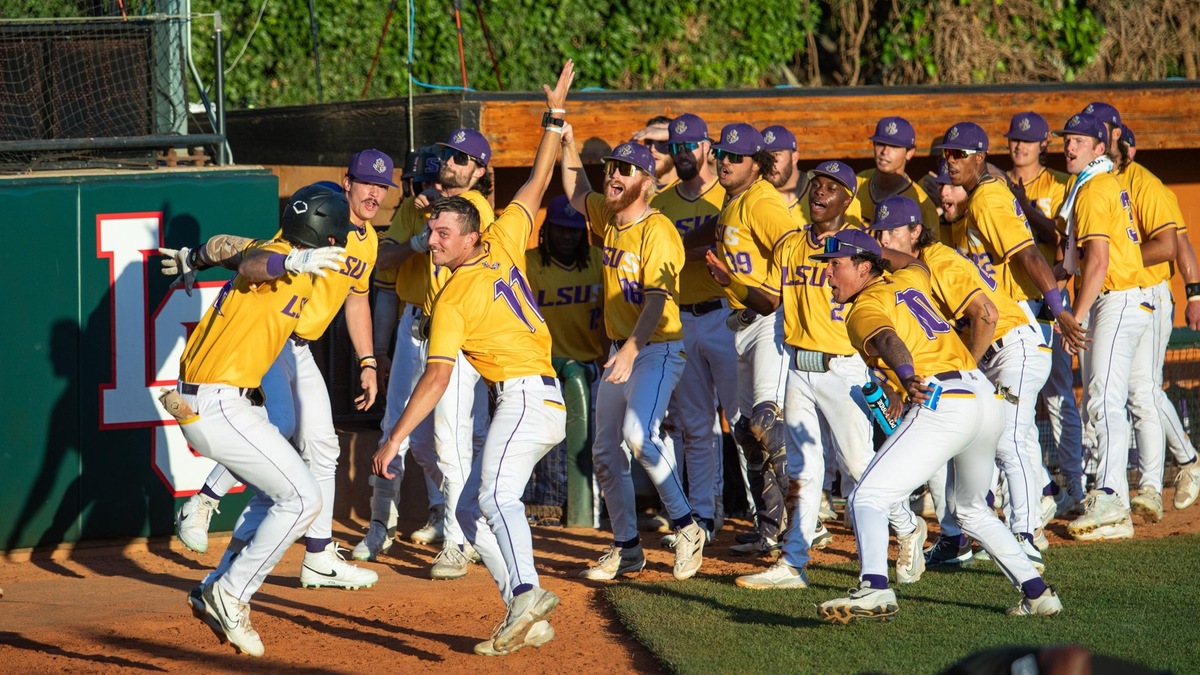LSU Shreveport (La.) Gets Record-Tying Win, No. 57, Over Southeastern (Fla.), 10-0
victorysportsnetwork.com/2025/05/29/lsu…