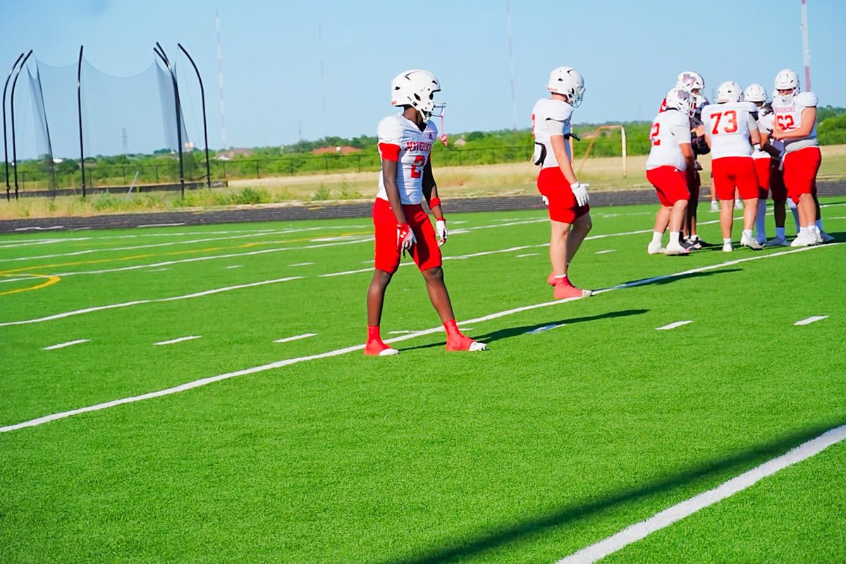 jamariidean's tweet image. Last HS spring ball, Here’s a couple of clips ⭐️
@CoachBindel @hearn_coach @CoachCastles @NielsenCoach @MaverickFBWF