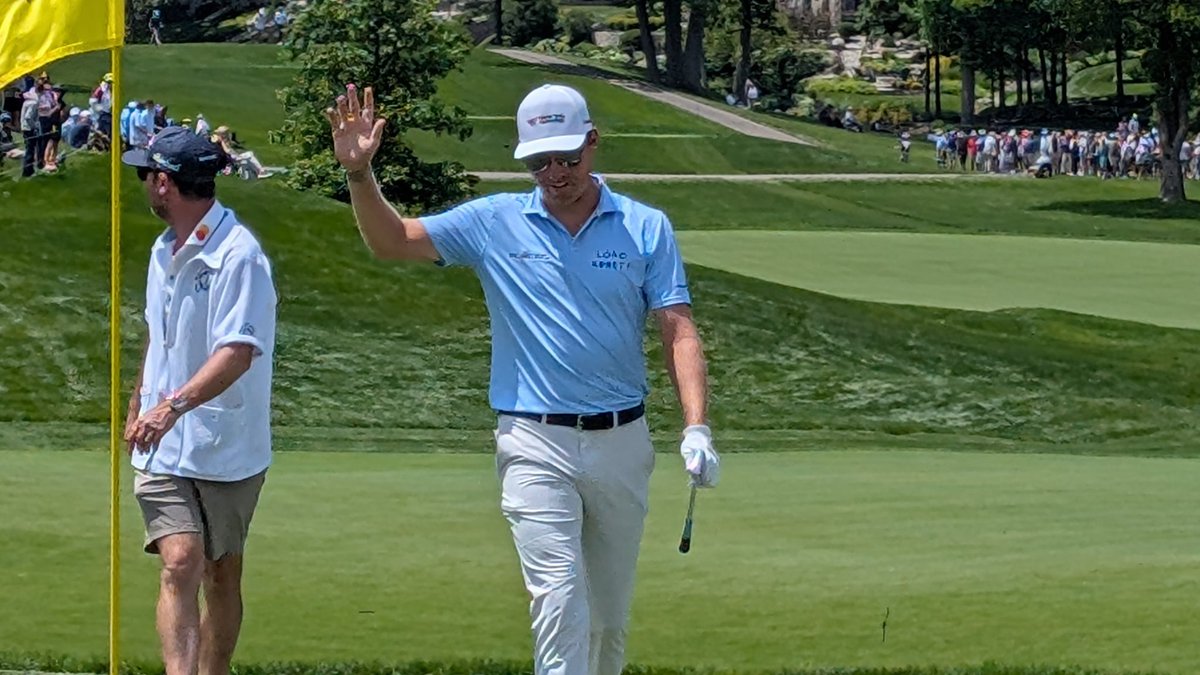 29-year-old, 7-year pro Ben Griffin is continuing his great play after last week's win at the Charles Schwab Challenge by posting a -7 (which included a 52-ft chip-in from the fringe on the last hole to card 3 straight birdies) to end his 1st round at the #memorialtournament.
